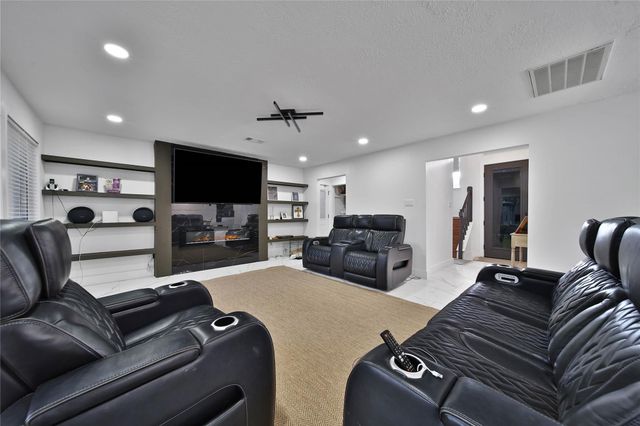 21407 Deerhaven Drive, Spring, TX 77388