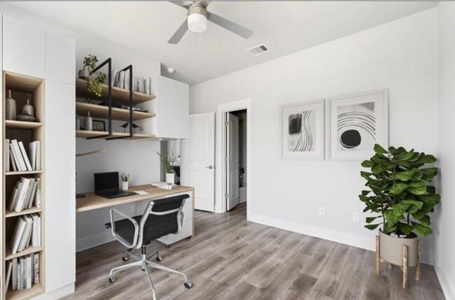 13588 Ella Boulevard 4801, Houston, TX 77067