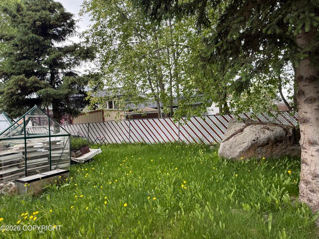 521 E 46th Place, Anchorage, AK 99503
