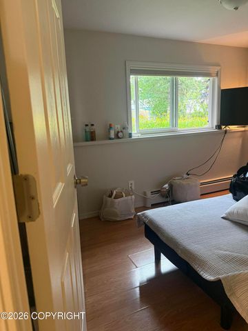 521 E 46th Place, Anchorage, AK 99503