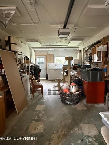 521 E 46th Place, Anchorage, AK 99503