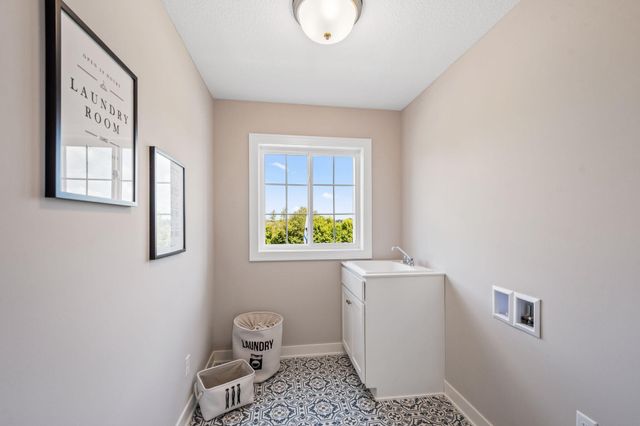 5324 176th Street W, Lakeville, MN 55044