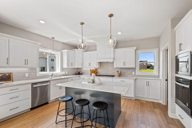 5324 176th Street W, Lakeville, MN 55044