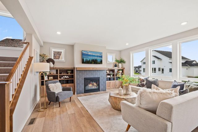 5324 176th Street W, Lakeville, MN 55044