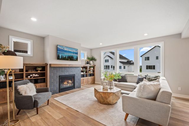 5324 176th Street W, Lakeville, MN 55044