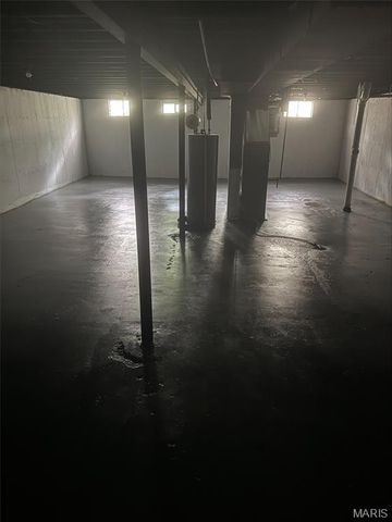 10417 Prince Drive, St Louis, MO 63136