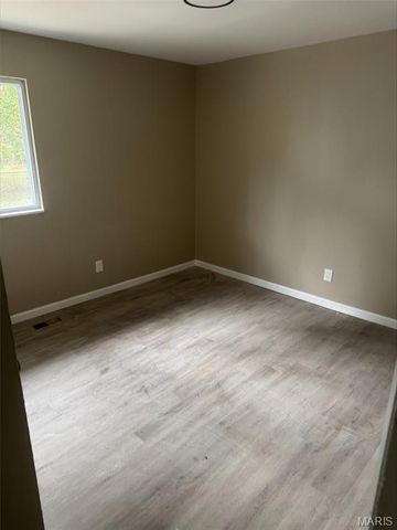 10417 Prince Drive, St Louis, MO 63136