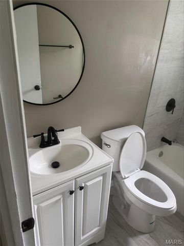 10417 Prince Drive, St Louis, MO 63136