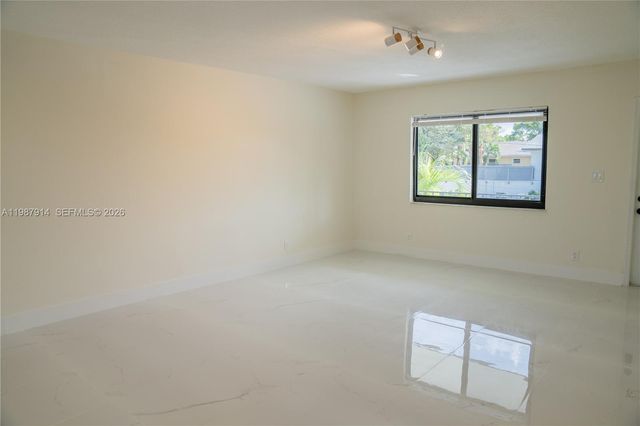 615 NE 26TH ST 2, Wilton Manors, FL 33305