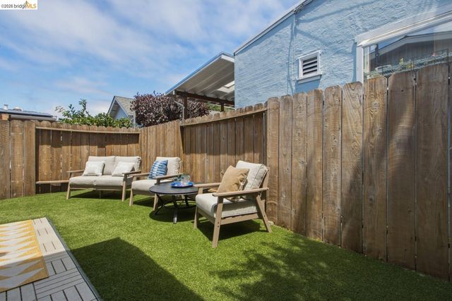 2081 Bonar St, Berkeley, CA 94702