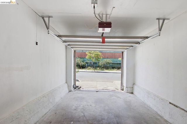 2081 Bonar St, Berkeley, CA 94702