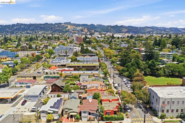 2081 Bonar St, Berkeley, CA 94702