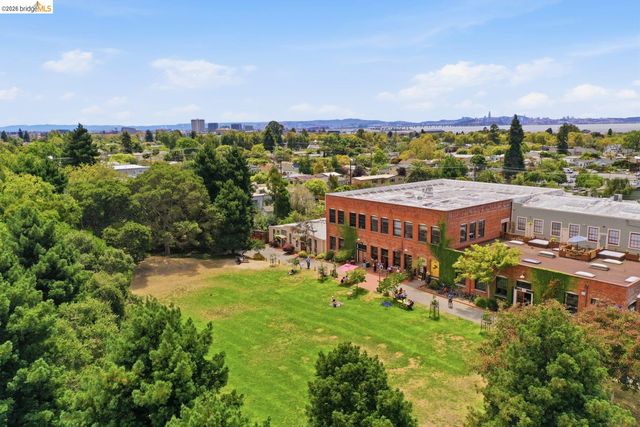 2081 Bonar St, Berkeley, CA 94702