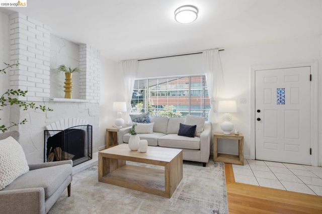 2081 Bonar St, Berkeley, CA 94702