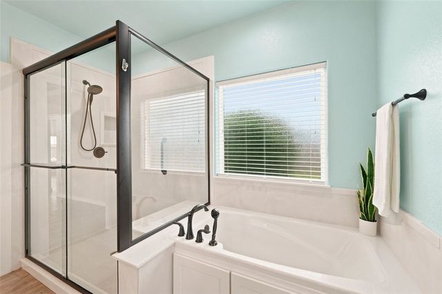 610 S 59th Court, Rogers, AR 72758