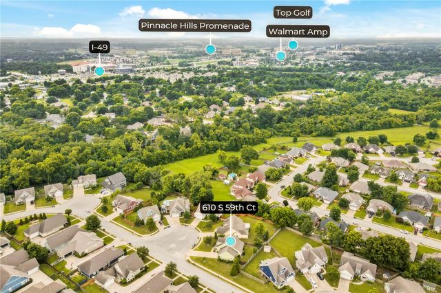 610 S 59th Court, Rogers, AR 72758