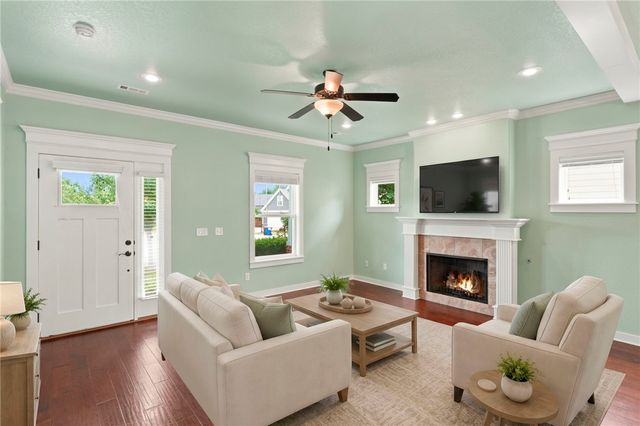 610 S 59th Court, Rogers, AR 72758