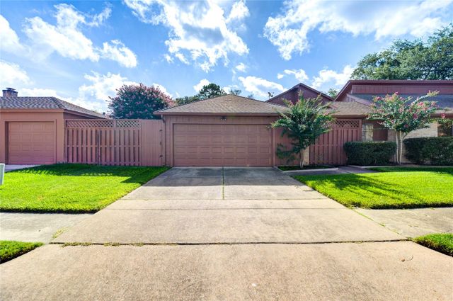 12530 Olympia Drive, Houston, TX 77077