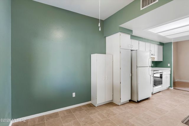 8687 N Avenida Amatista, Tucson, AZ 85704