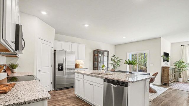 8035 Bear Claw Way, Conway, SC 29526