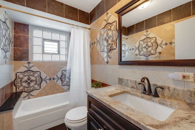 2453 George Street, Franklin Park, IL 60131