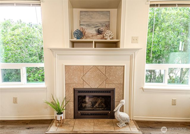 1221 E Ocean Shores Boulevard SW, Ocean Shores, WA 98569