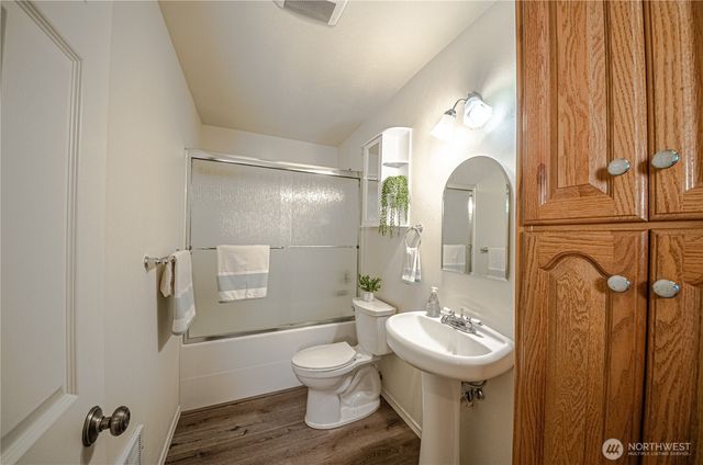 1221 E Ocean Shores Boulevard SW, Ocean Shores, WA 98569