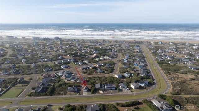 1221 E Ocean Shores Boulevard SW, Ocean Shores, WA 98569