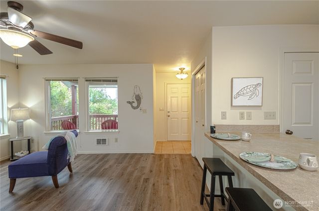 1221 E Ocean Shores Boulevard SW, Ocean Shores, WA 98569