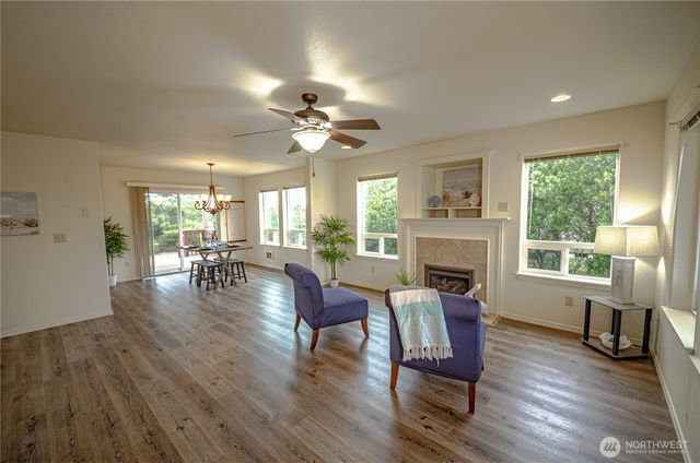 1221 E Ocean Shores Boulevard SW, Ocean Shores, WA 98569