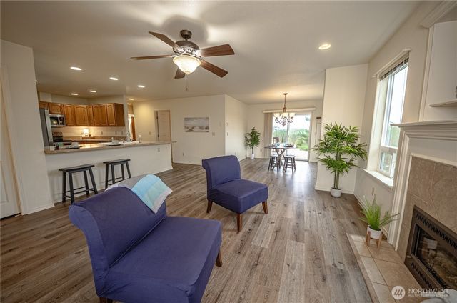 1221 E Ocean Shores Boulevard SW, Ocean Shores, WA 98569