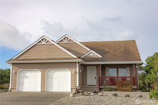 1221 E Ocean Shores Boulevard SW, Ocean Shores, WA 98569