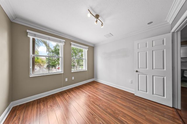 4735 SW 164th Avenue, Miramar, FL 33027