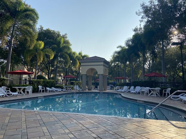 4735 SW 164th Avenue, Miramar, FL 33027