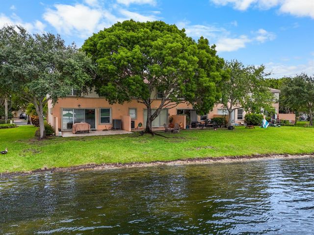 4735 SW 164th Avenue, Miramar, FL 33027