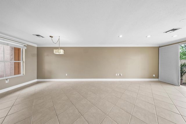 4735 SW 164th Avenue, Miramar, FL 33027