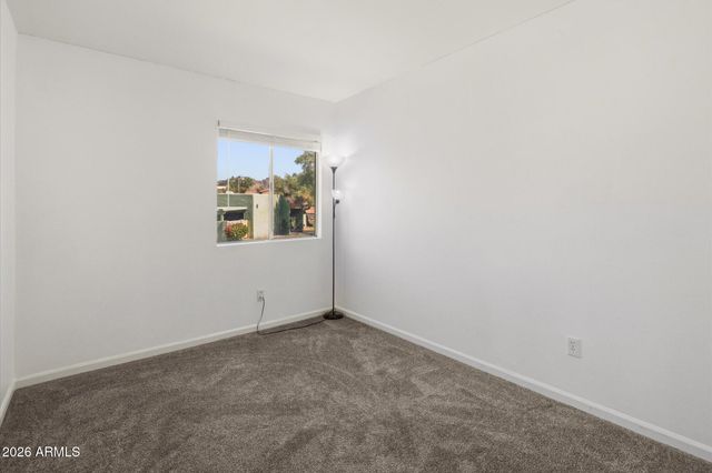 10229 N 8TH Street B, Phoenix, AZ 85020