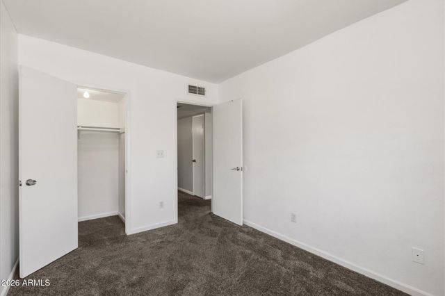 10229 N 8TH Street B, Phoenix, AZ 85020
