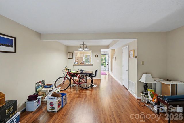 2921 Heathstead Place, Charlotte, NC 28210