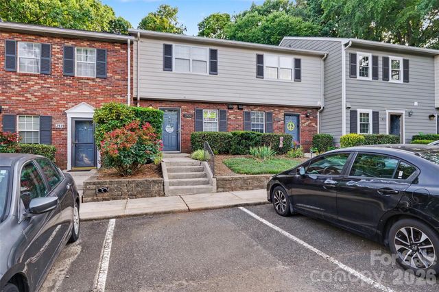 2921 Heathstead Place, Charlotte, NC 28210