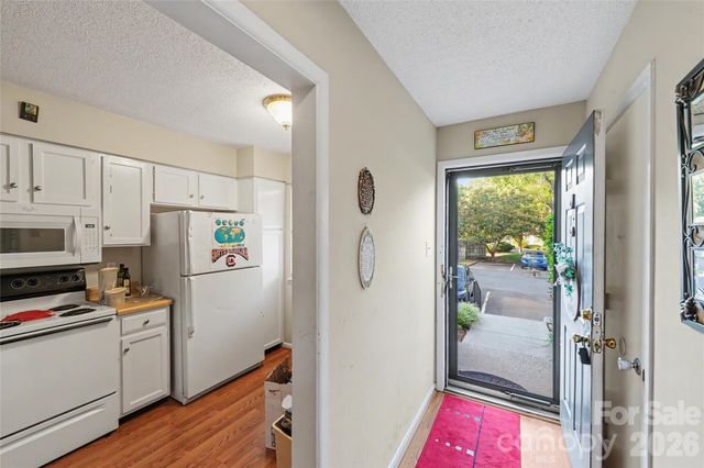 2921 Heathstead Place, Charlotte, NC 28210