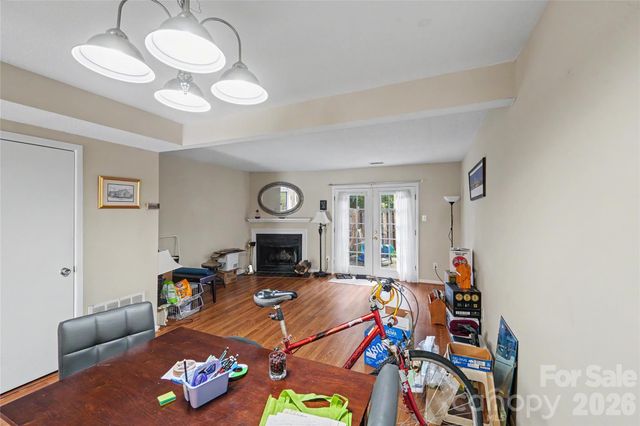 2921 Heathstead Place, Charlotte, NC 28210