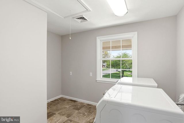 1003 E CHERRY ST, Palmyra, PA 17078