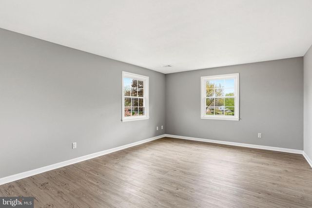 1003 E CHERRY ST, Palmyra, PA 17078
