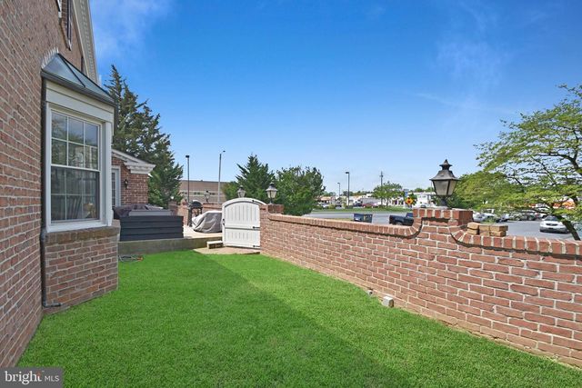 1003 E CHERRY ST, Palmyra, PA 17078