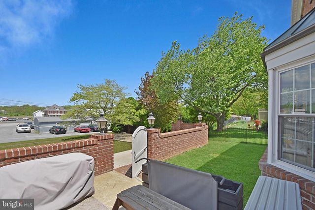 1003 E CHERRY ST, Palmyra, PA 17078
