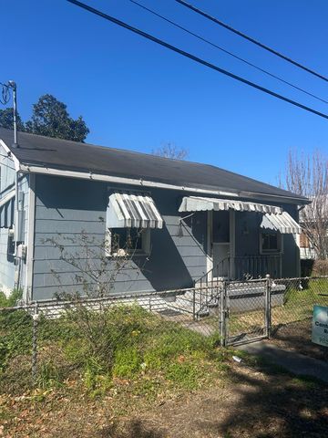 206 St Louis St, Raceland, LA 70394