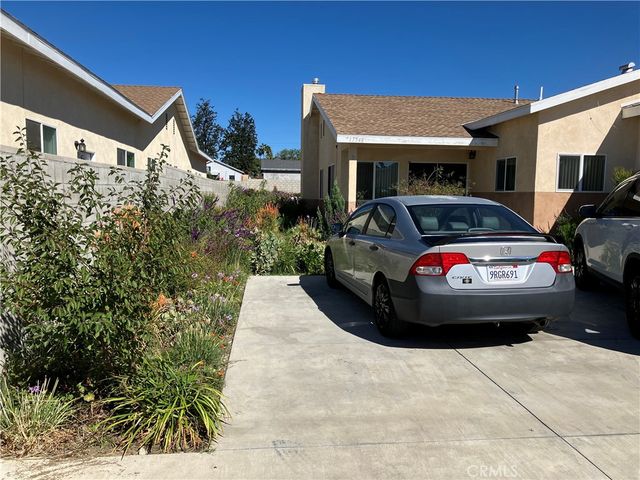 17548 Court Street, Fontana, CA 92336