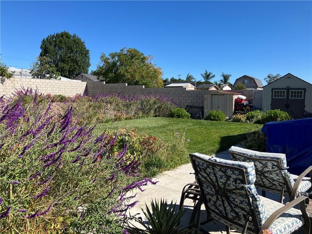 17548 Court Street, Fontana, CA 92336