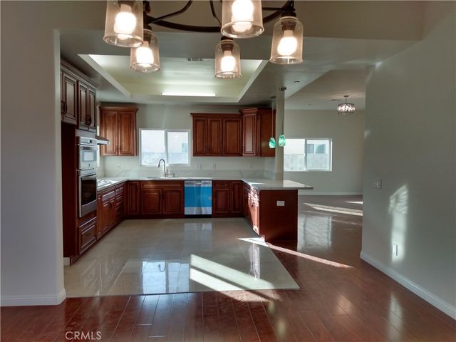 17548 Court Street, Fontana, CA 92336